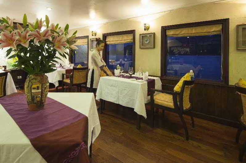  Heritage Line Violet Cruise - Halong Bay & Lan Ha Bay Hạ Long