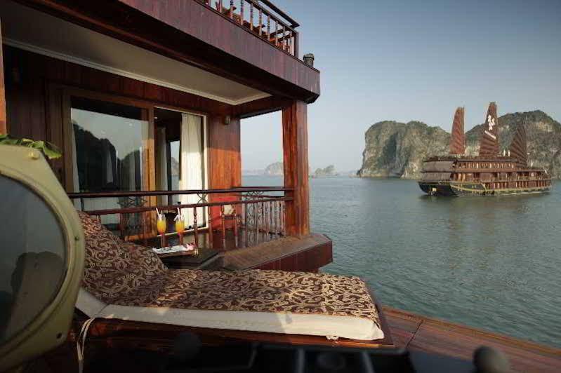  Heritage Line Violet Cruise - Halong Bay & Lan Ha Bay 5*