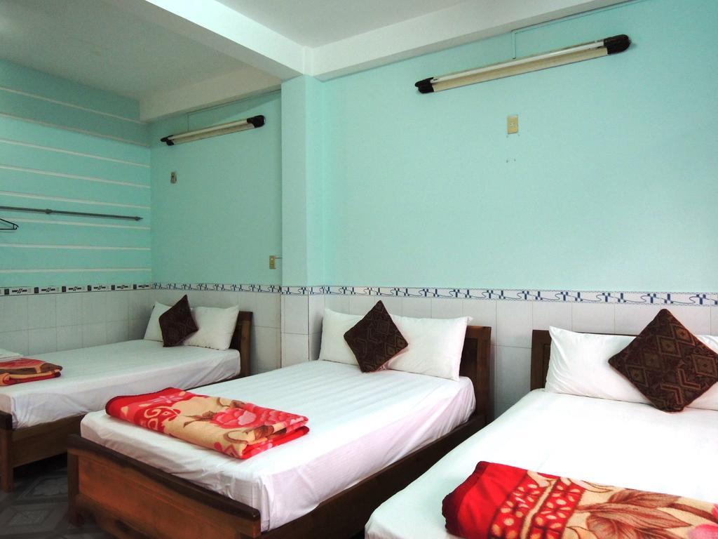 Quang Vinh Hotel