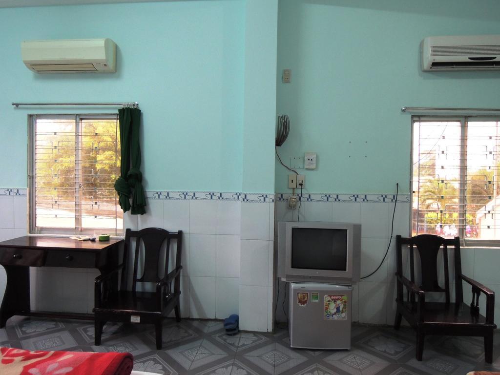 Quang Vinh Hotel