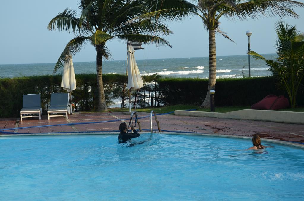 Hotel Village 2*