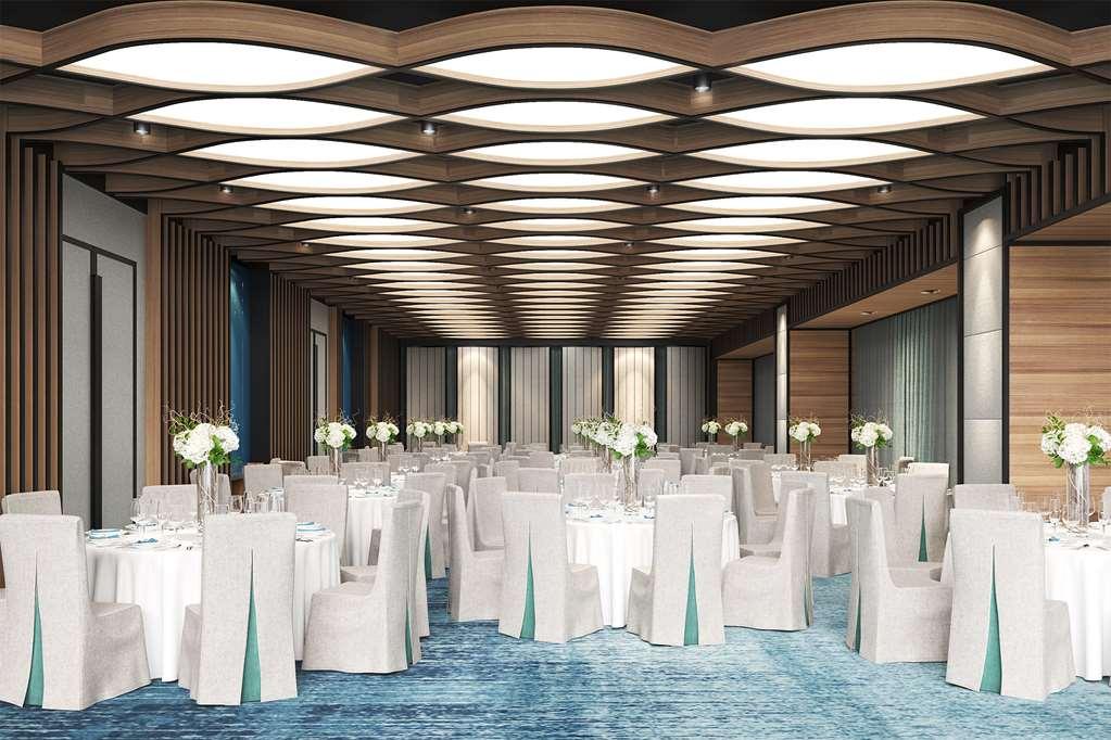 Hilton Garden Hotel 4*