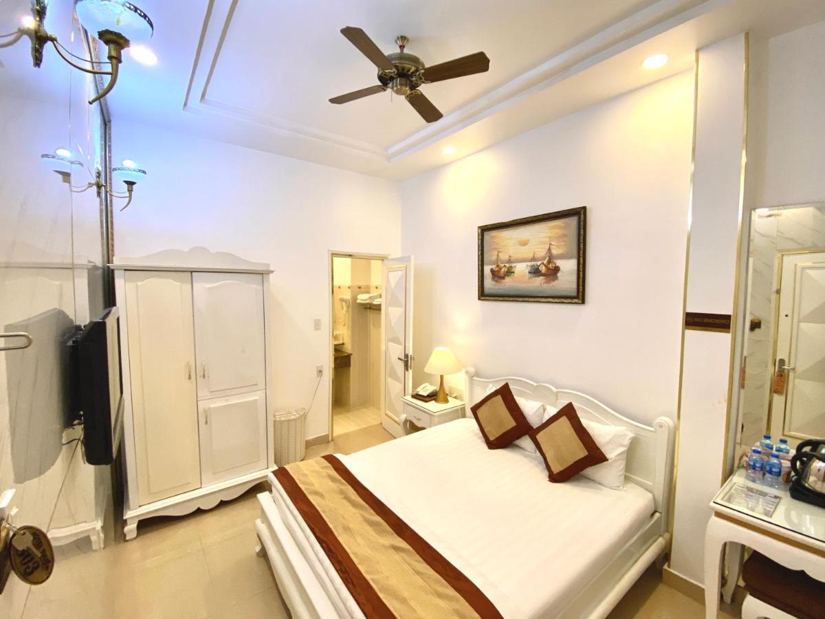 Tulip Hotel 2*
