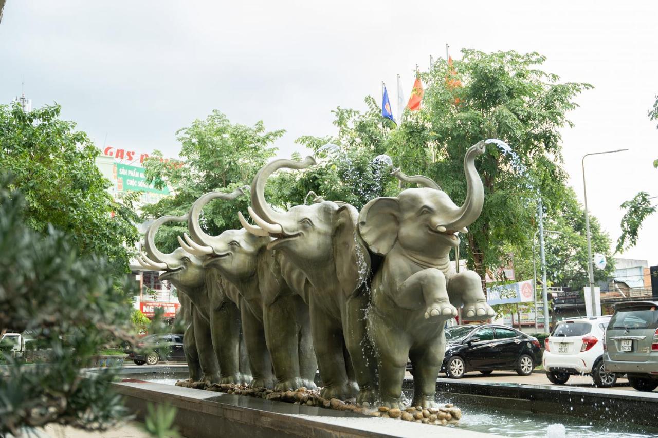 Hotel Elephants 4*