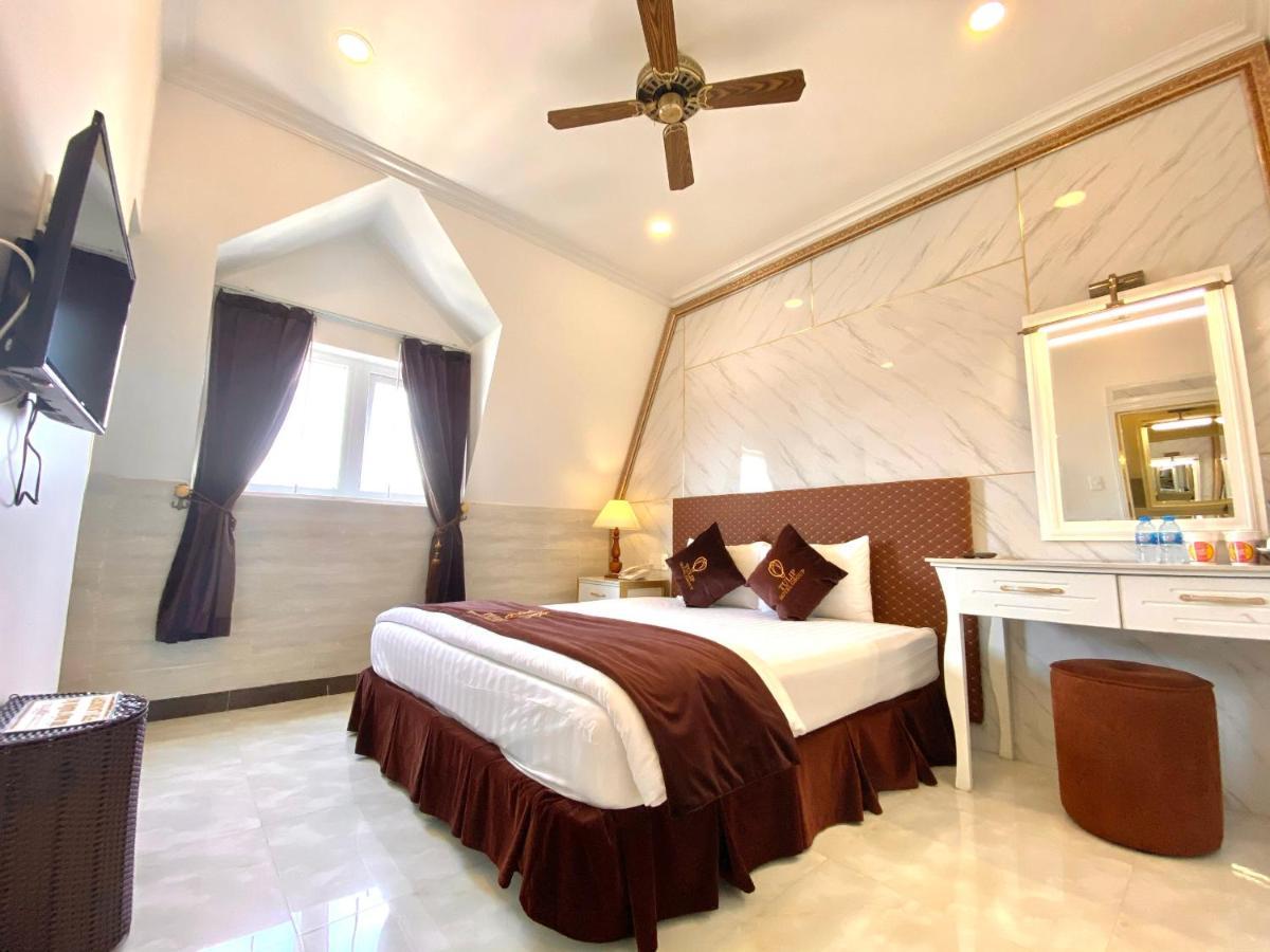 Khách sạn Tulip View 3*