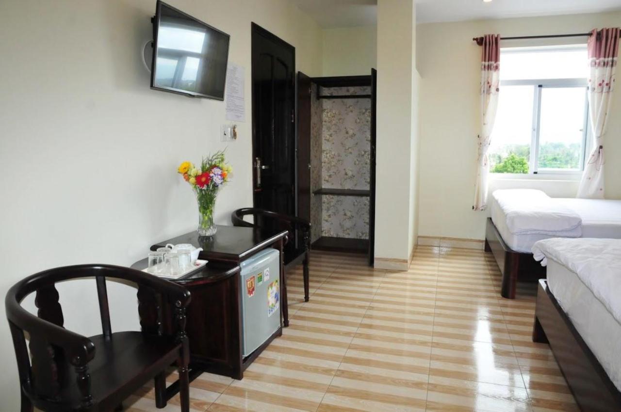 Tung Huong Hotel 2*