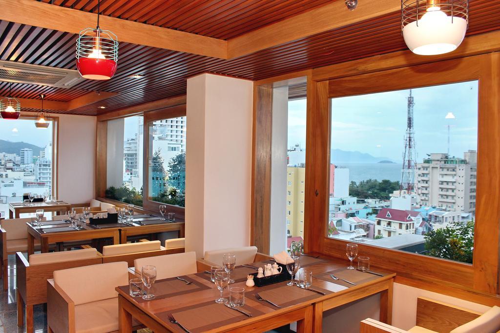 Hotel Golden 3*