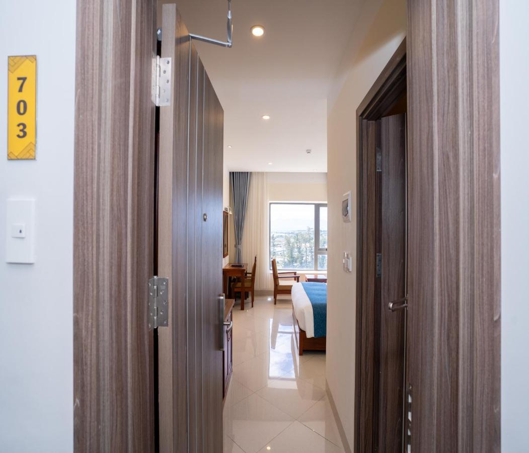 Hotel Navy 4*