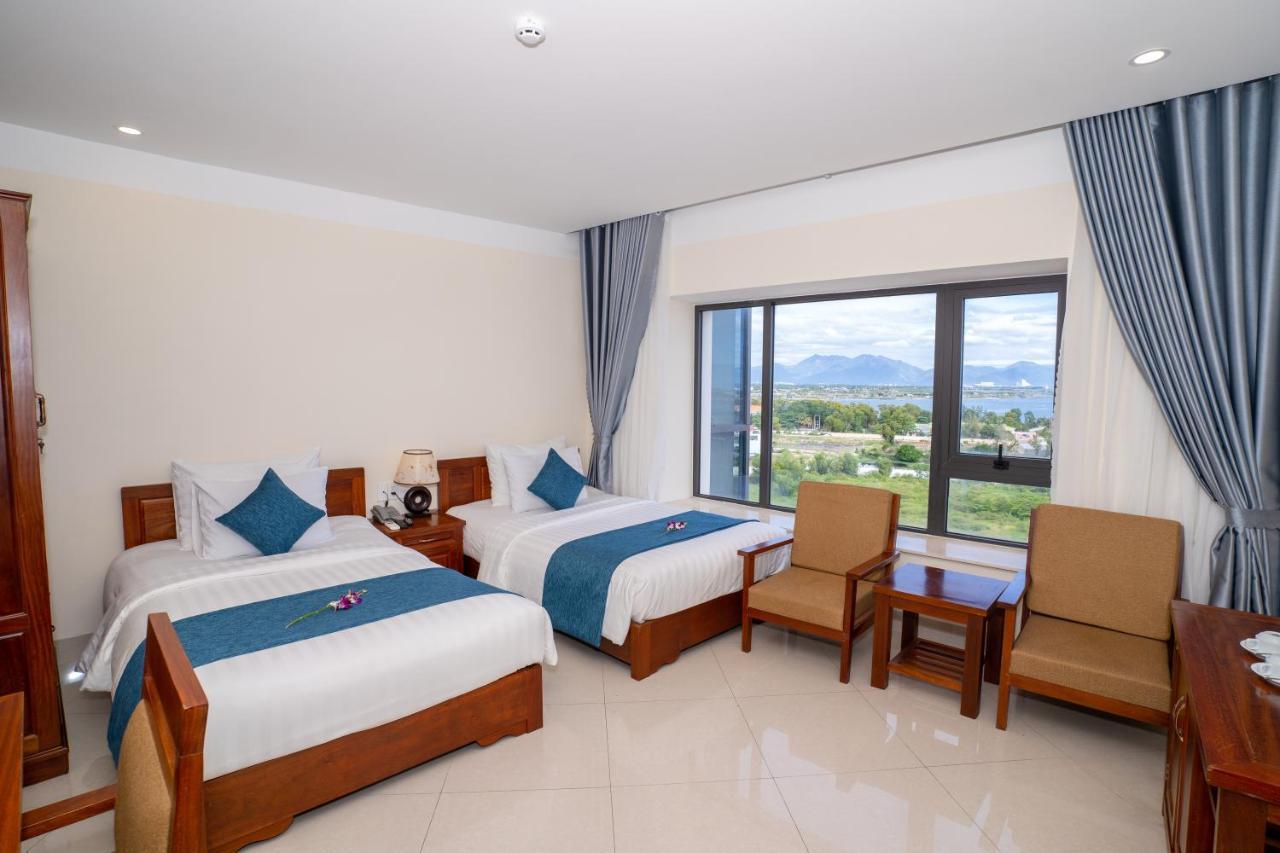 Hotel Navy