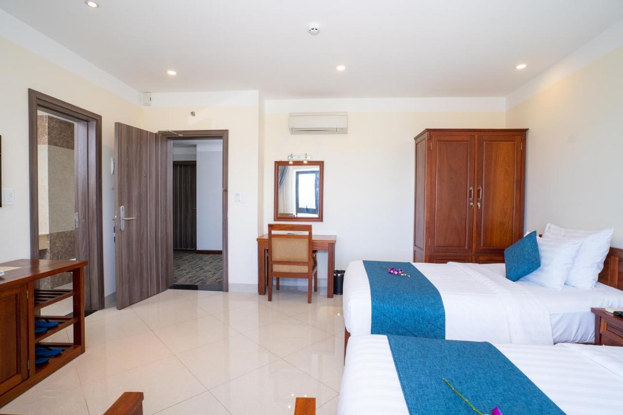 Navy Hotel 4*