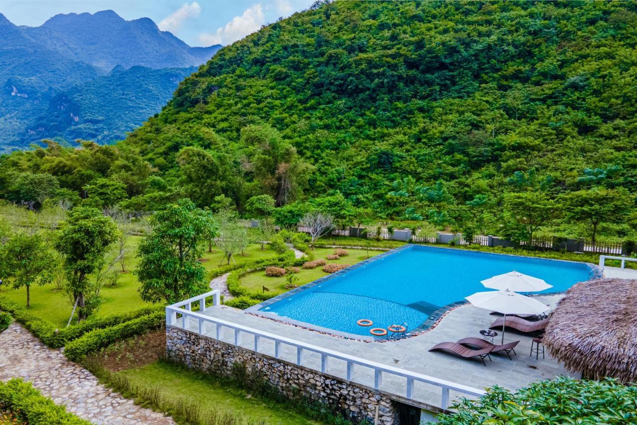 Mountain View 4*