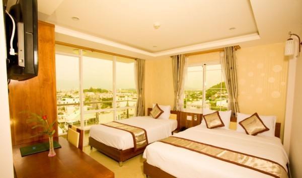 Ngoc Hong Hotel 2*