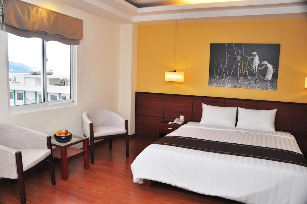 Golden Summer Hotel