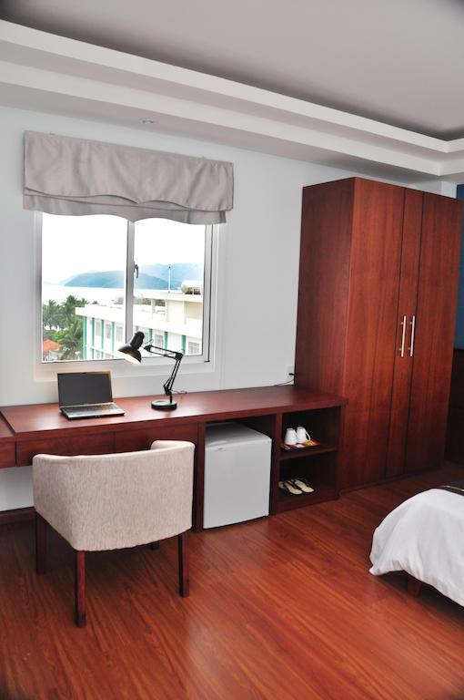 Golden Summer Hotel