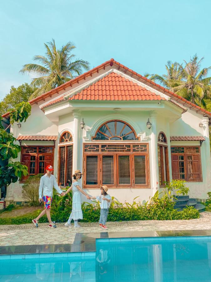 Villa Wings