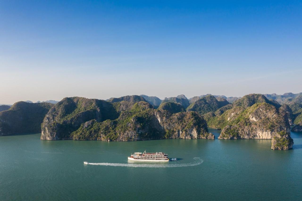  Heritage Cruises Binh Chuan Cat Ba Archipelago Ha Long