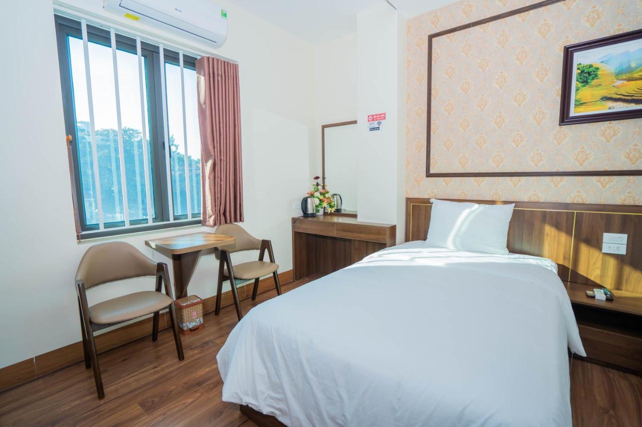 Khach San Hoang Yen Hotel