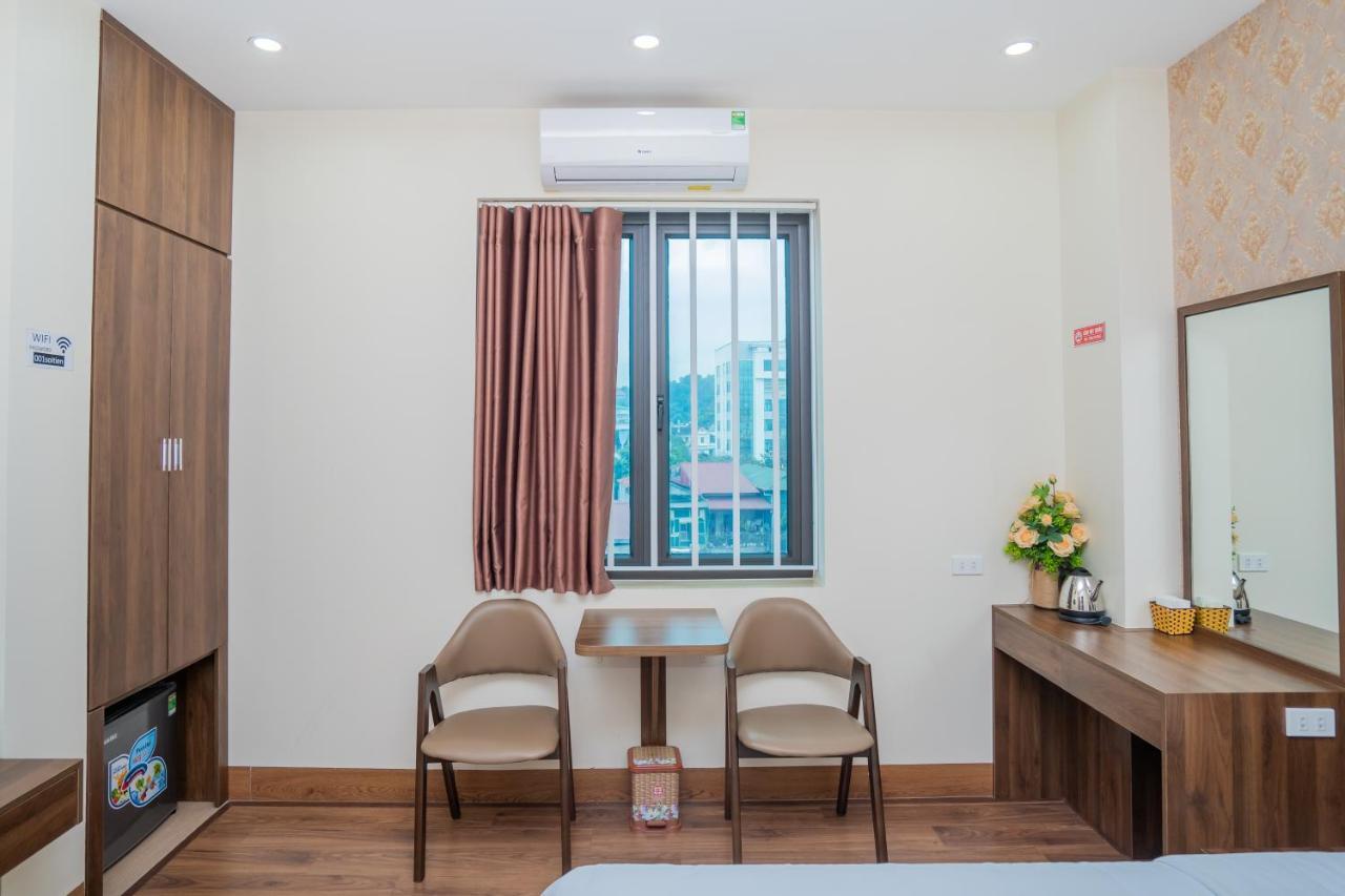 Khach San Hoang Yen Hotel