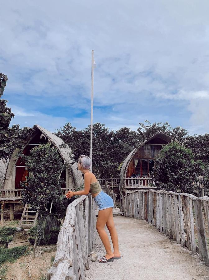 Rice Straw Lodge- Resort Quan Tom