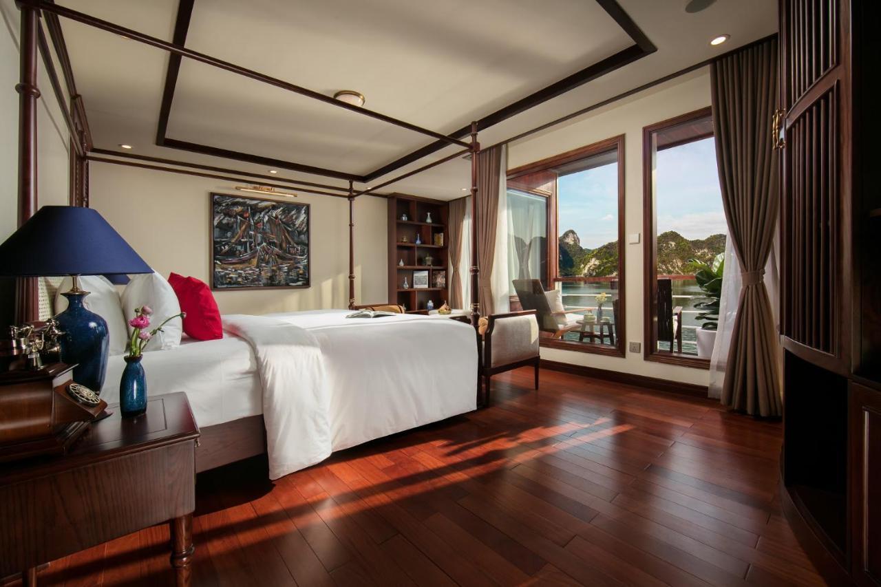 Heritage Cruises Binh Chuan Cat Ba Archipelago 5* Ha Long