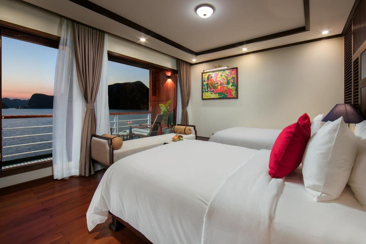 Heritage Cruises Binh Chuan Cat Ba Archipelago  5*
