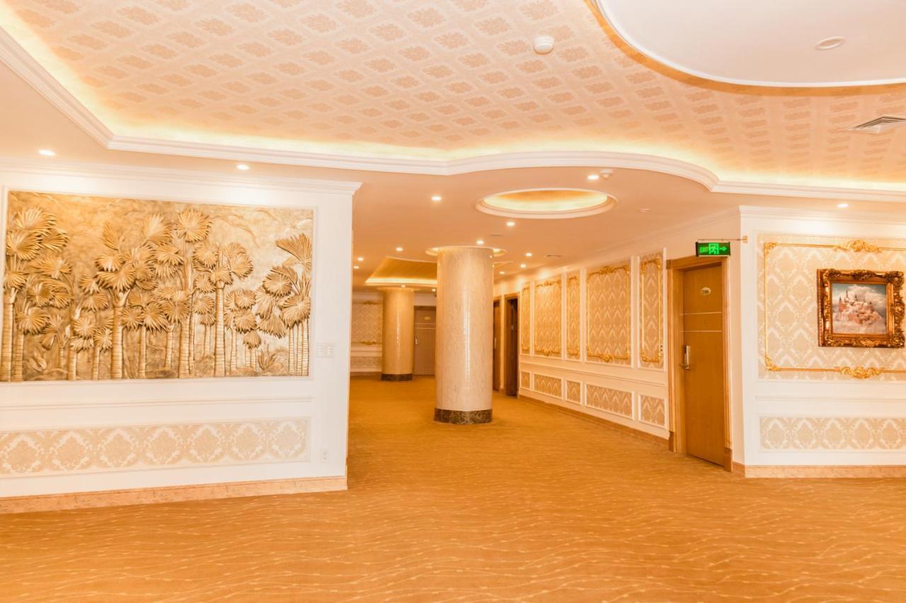 Palm Hotel