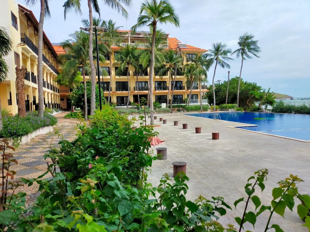 Hon Rom Central Beach Resort Resort 3*