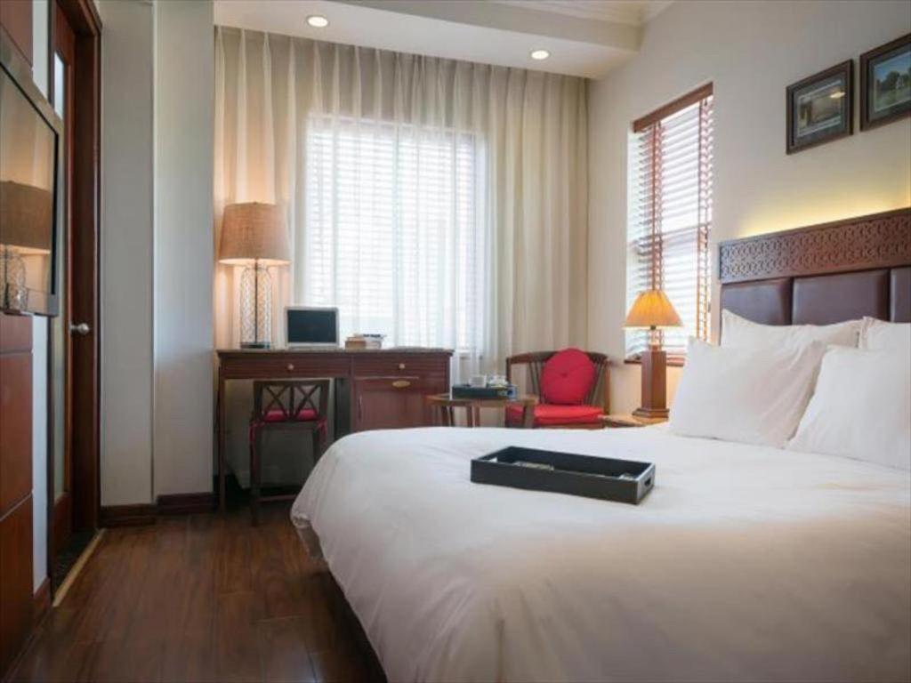 Hotel E Luxury & Restaurant Hanoi