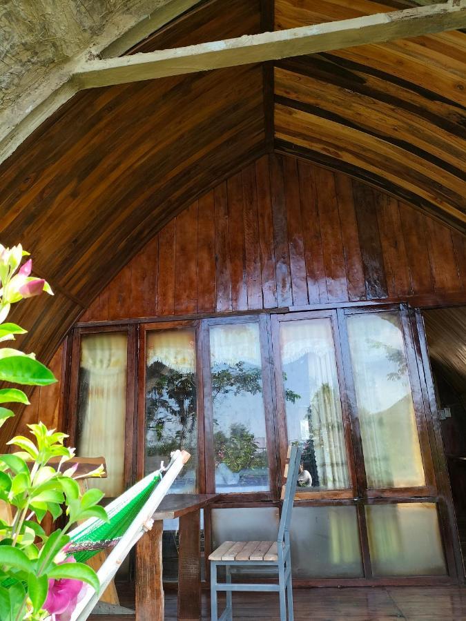 Resort Rice Straw Lodge- *