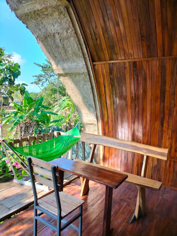 Rice Straw Lodge- Resort Quan Tom