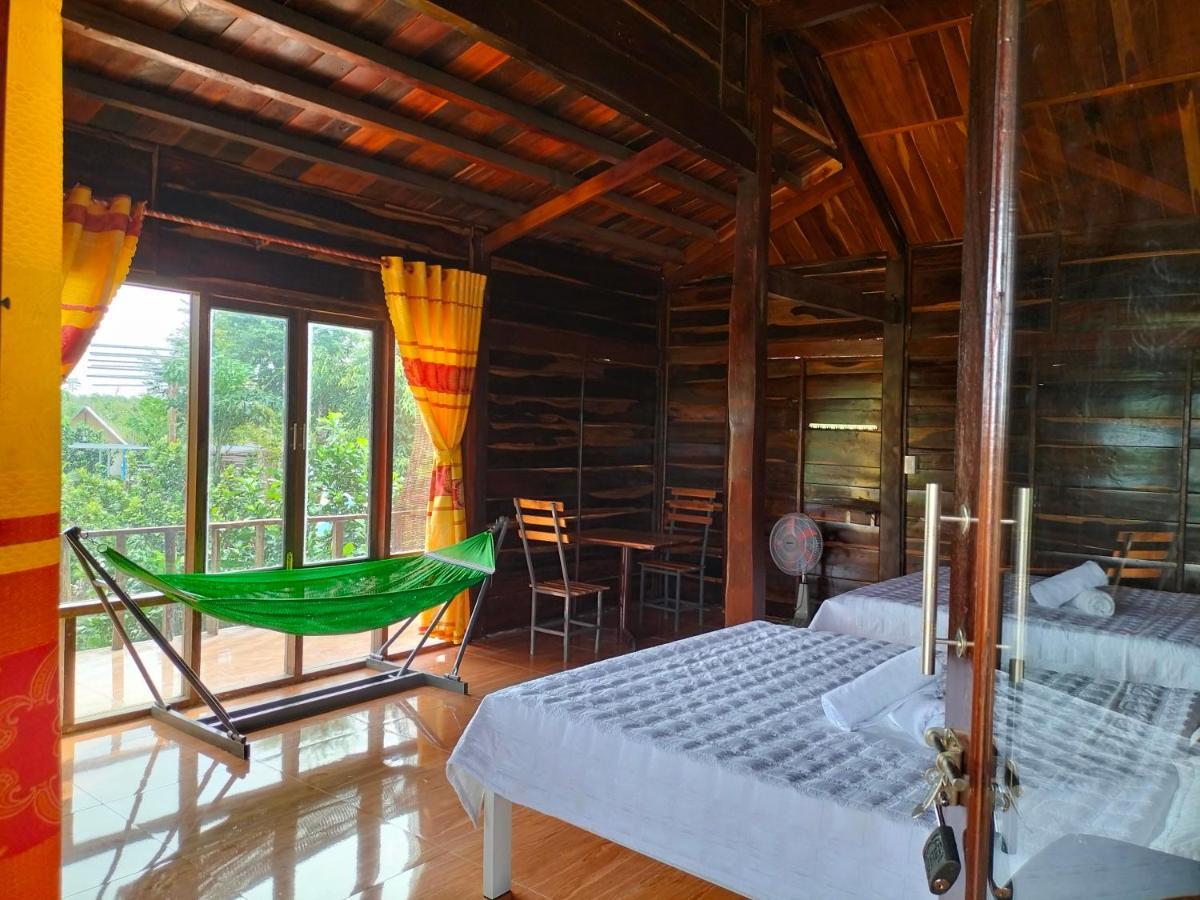 Rice Straw Lodge- Resort *