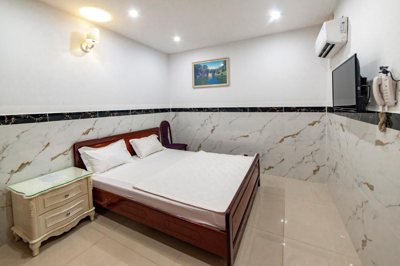 Khach San Quoc Cuong-di Tam Hotel