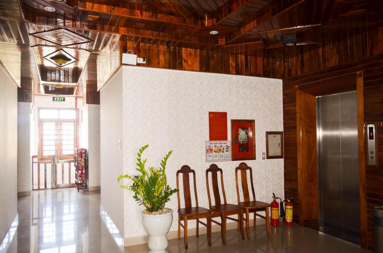 Hotel San San