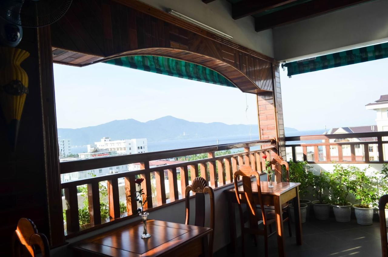 San San Hotel 3*