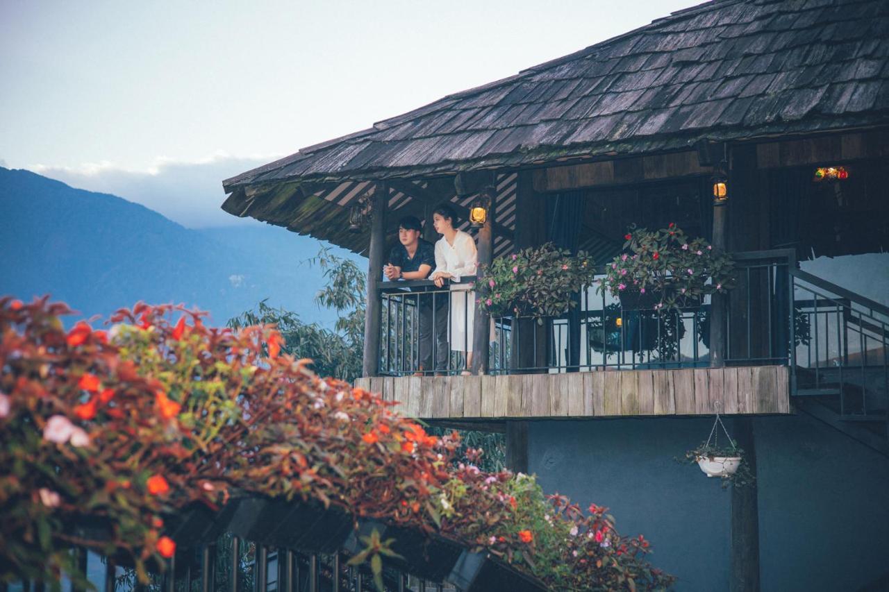 Resort The Mong Village & Spa *