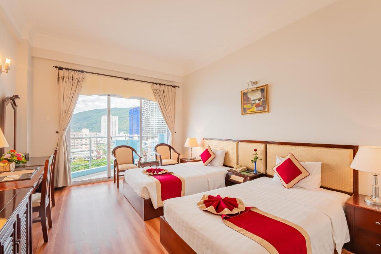 Seagull Hotel 4*