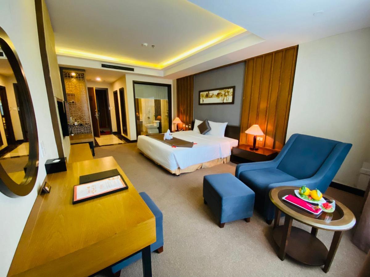 Khách sạn Muong Thanh Luxury Nhat Le 5*