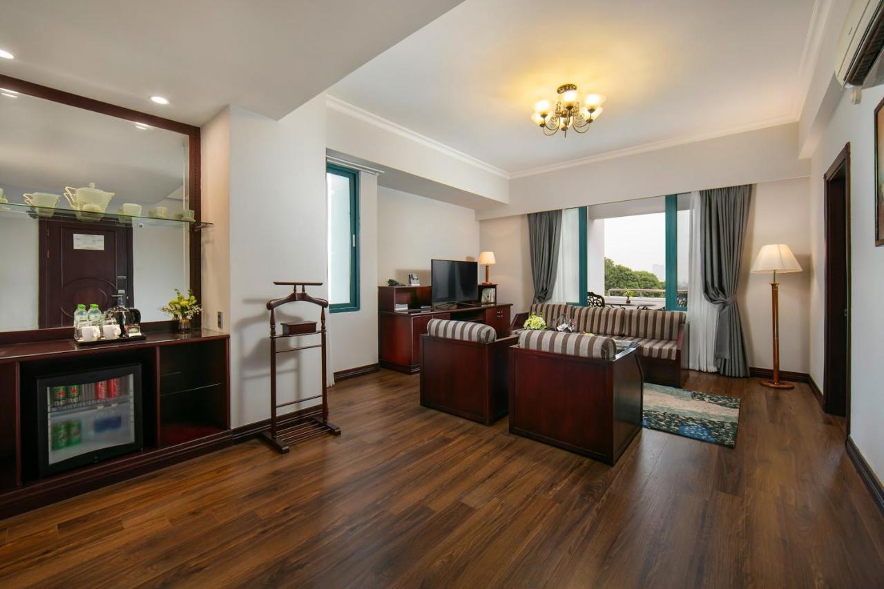 The Tray Phong Hotel