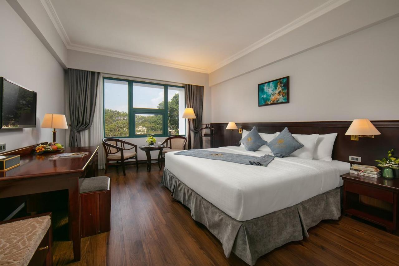 The Tray Phong Hotel