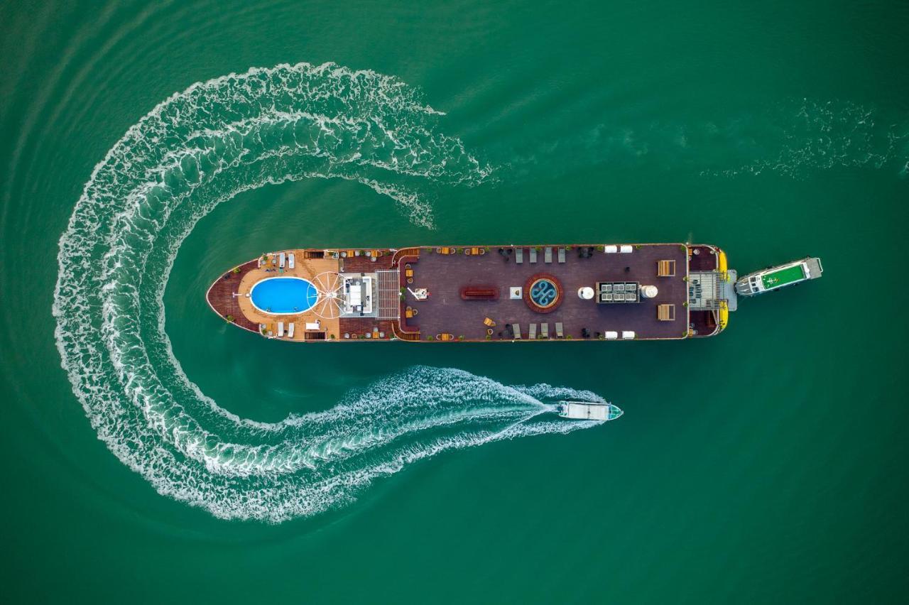 Heritage Cruises Binh Chuan Cat Ba Archipelago  5*