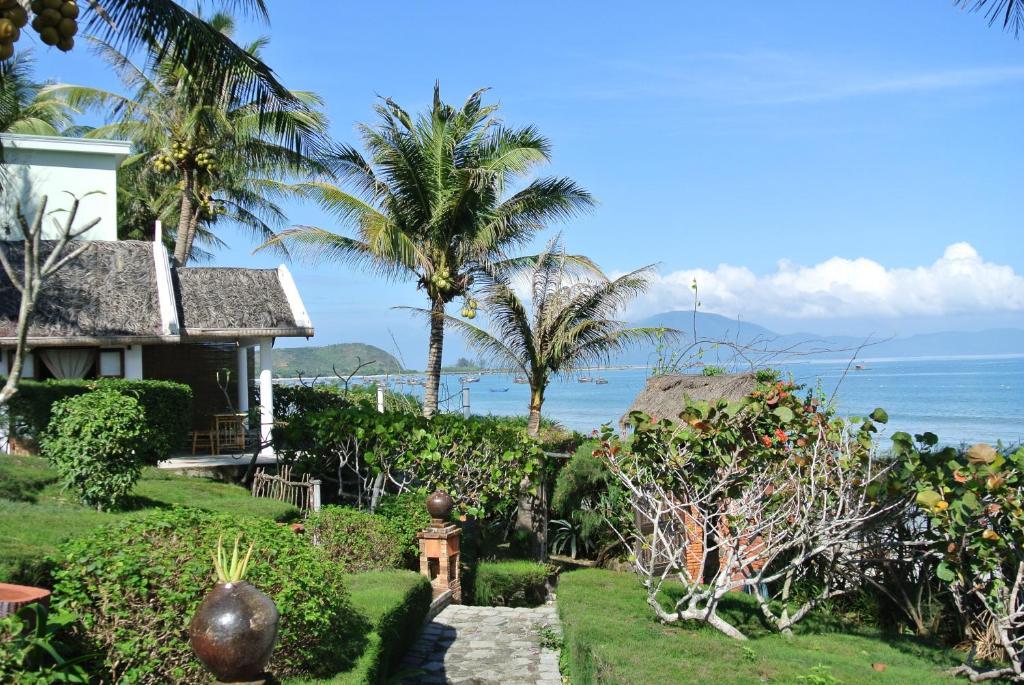 Some Days Of Silence And 4* Ninh Hoa