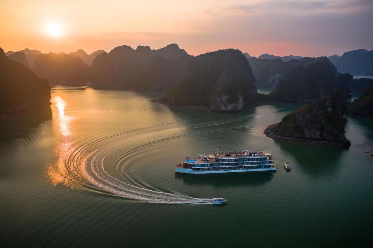 Heritage Cruises Binh Chuan Cat Ba Archipelago  Ha Long