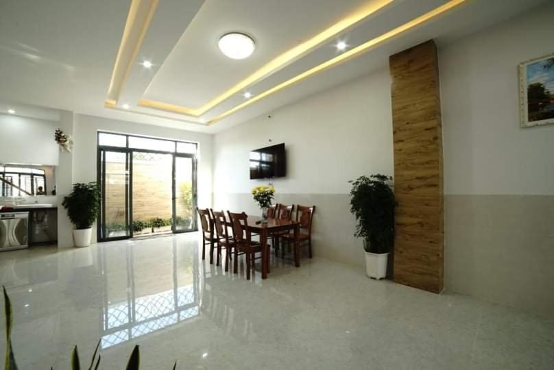 Villa Hoang My *