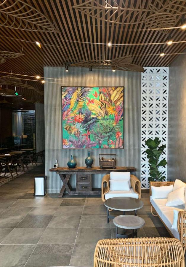 Hotel The Mystery Con Dao Chi Khu Co Ong