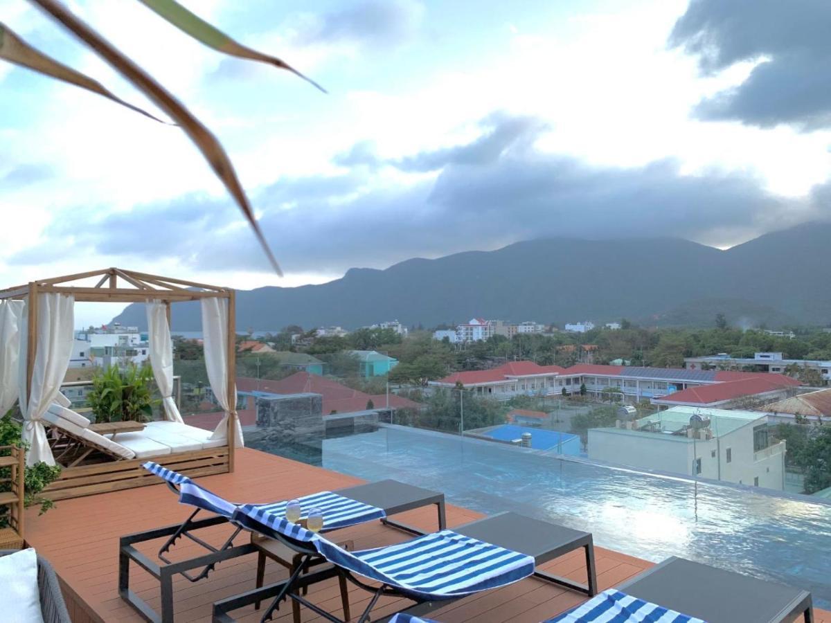 Hotel The Mystery Con Dao Chi Khu Co Ong