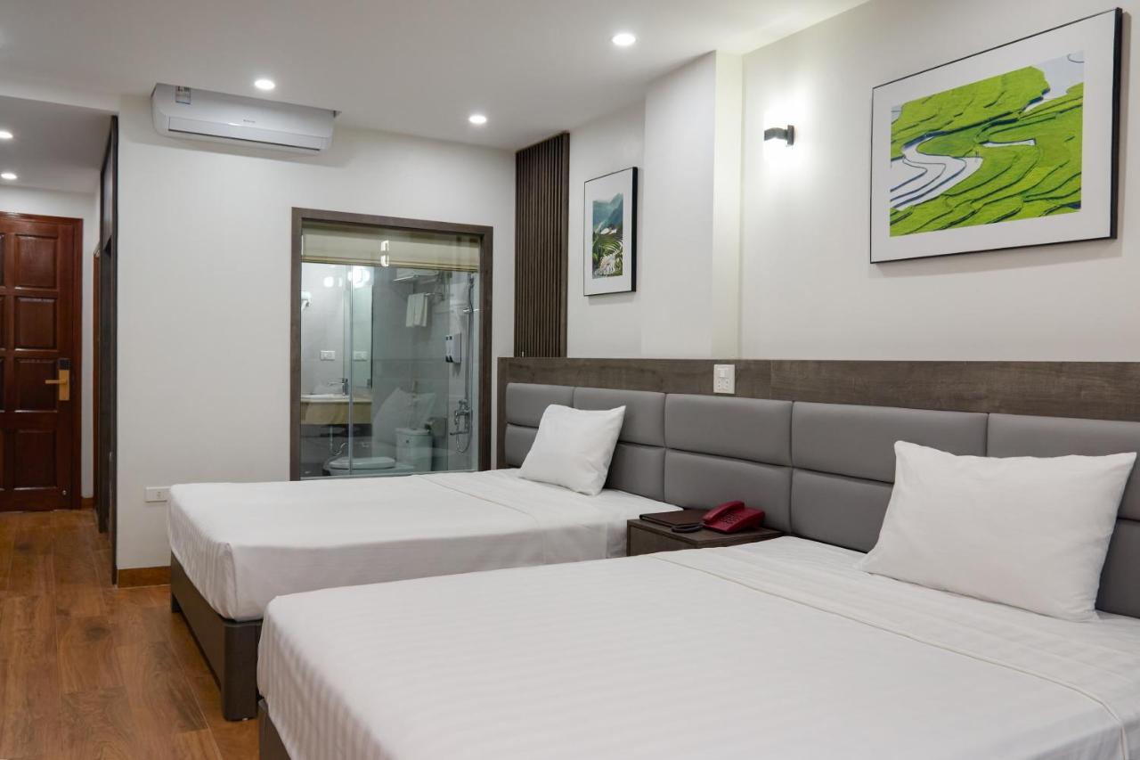 Hotel Nam *