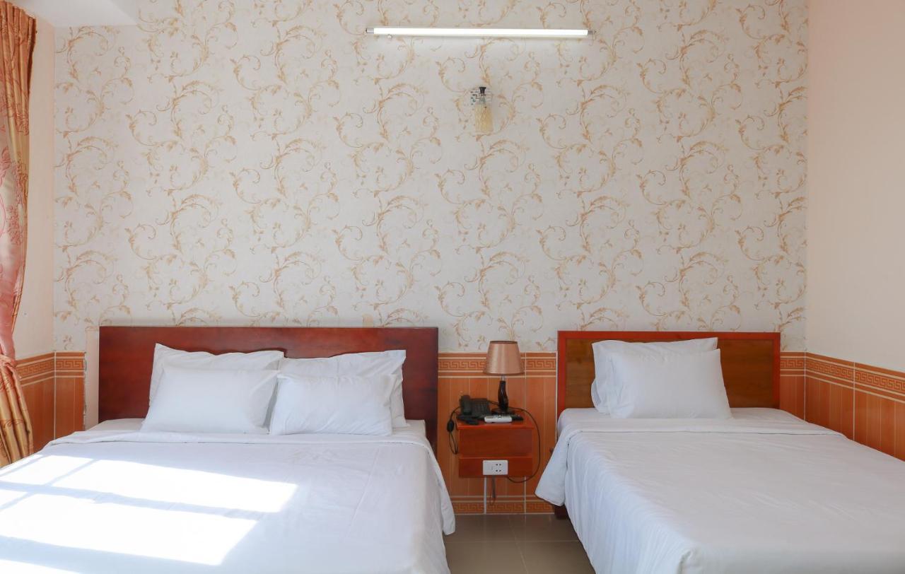 Hotel Ngoc By The Moment 2*