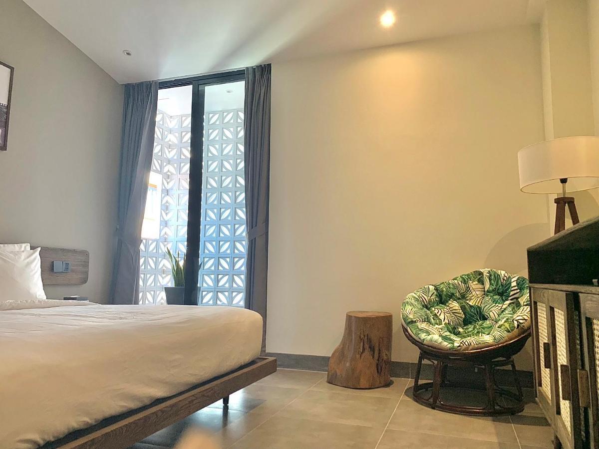 The Mystery Con Dao Hotel Chi Khu Co Ong