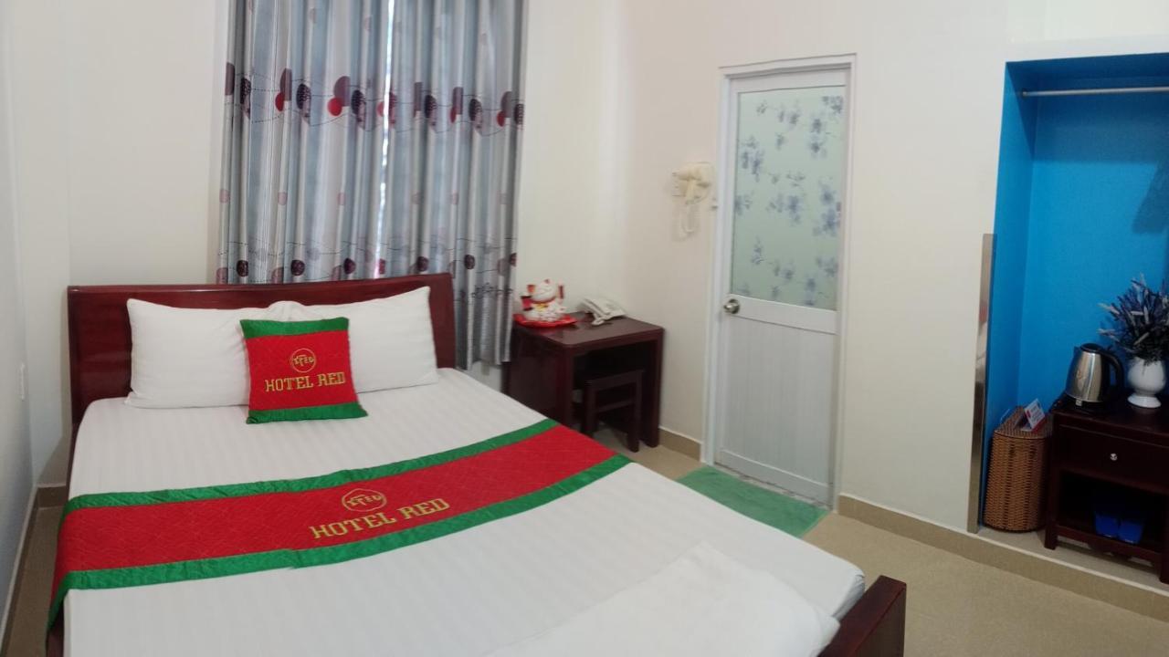 Red Hotel 2*