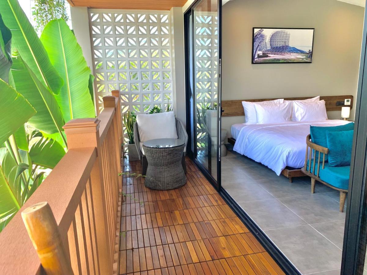The Mystery Con Dao Hotel Chi Khu Co Ong